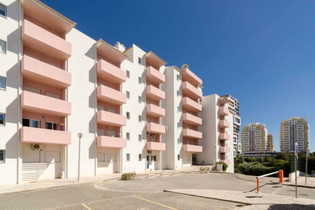Praia Da Rocha, Algarve Sunny Apartment ปอร์ติเมา ภายนอก รูปภาพ